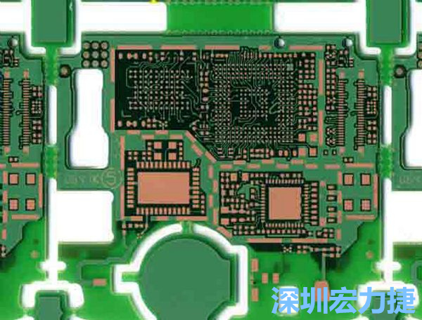 在產(chǎn)品極度要求小型化設(shè)計時，可利用HDI板材壓縮主板面積，同時具減輕重量優(yōu)點。