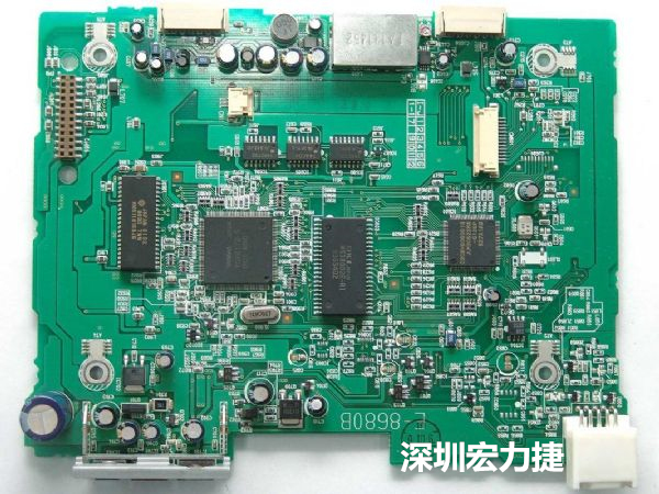 大面積PCB若電子元器件數(shù)量多、重量較重，板材強(qiáng)度不夠時(shí)容易產(chǎn)生PCB中央部凹陷問(wèn)題。