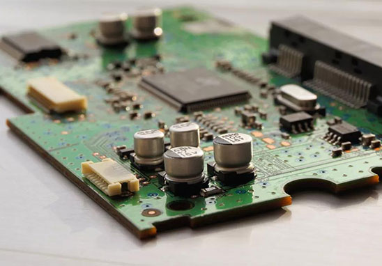 PCB制板工藝中的過孔塞油是什么意思？